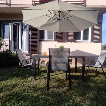 Summer Apartment